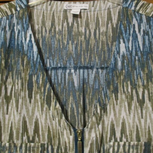 Cato top V neck with zipper lightweight 3/4 sleeve blues & greens size 22W - Picture 4 of 9